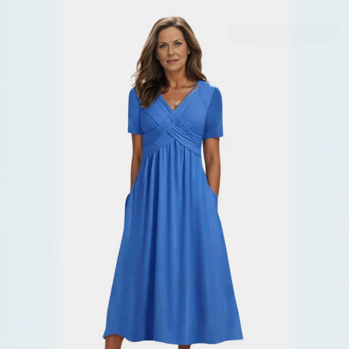 Adéla | Eleganckie i łaskawie dopasowane sukienki