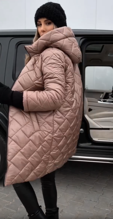 Margot | Elegant quilted down jacket with hood